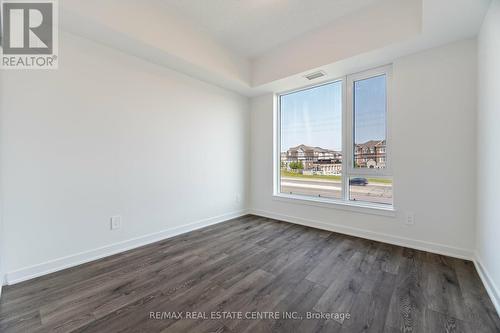 210 - 1440 Clarriage Court, Milton, ON - Indoor Photo Showing Other Room