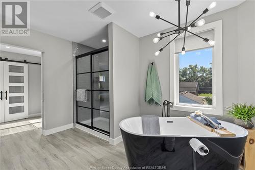 210 Laurier Drive, Lasalle, ON - Indoor Photo Showing Bathroom