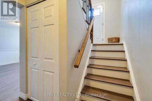 18 Costain Court, Hamilton, ON - Indoor Photo Showing Other Room