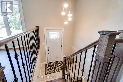 18 Costain Court, Hamilton (Fessenden), ON - Indoor Photo Showing Other Room