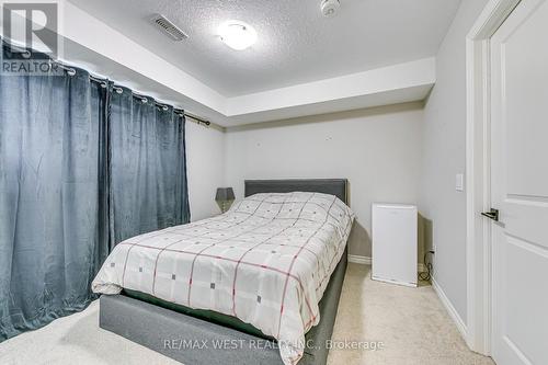 41 - 253 Chapel Hill Drive, Kitchener, ON - Indoor Photo Showing Bedroom