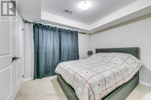 41 - 253 Chapel Hill Drive, Kitchener, ON - Indoor Photo Showing Bedroom