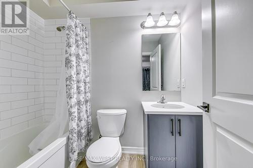 41 - 253 Chapel Hill Drive, Kitchener, ON - Indoor Photo Showing Bathroom