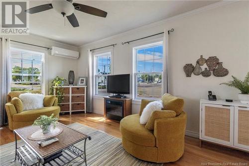 129 Shirley, Moncton, NB - Indoor Photo Showing Living Room