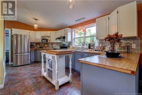 382 Cumberland Road, Lakeside, NB - Indoor Photo Showing Kitchen