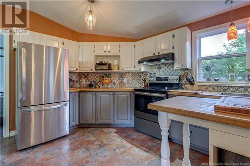 382 Cumberland Road, Lakeside, NB - Indoor Photo Showing Kitchen