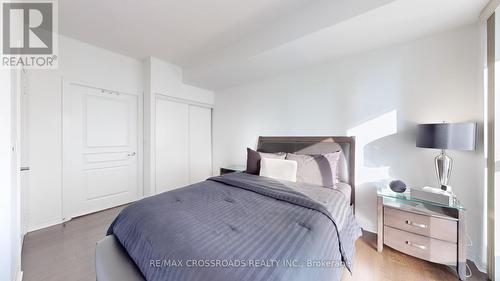 608 - 225 Webb Drive, Mississauga (City Centre), ON - Indoor Photo Showing Bedroom