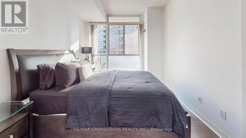 608 - 225 Webb Drive, Mississauga (City Centre), ON - Indoor Photo Showing Bedroom