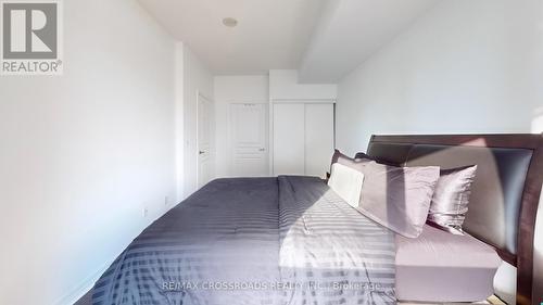 608 - 225 Webb Drive, Mississauga (City Centre), ON - Indoor Photo Showing Bedroom