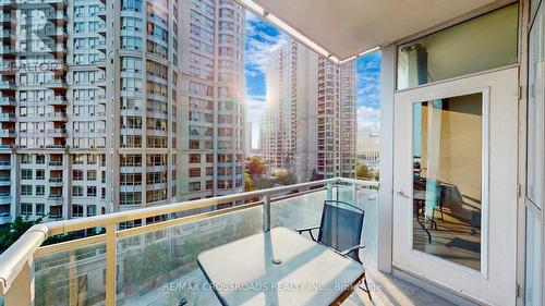 608 - 225 Webb Drive, Mississauga (City Centre), ON - Outdoor