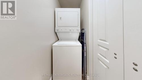 608 - 225 Webb Drive, Mississauga (City Centre), ON - Indoor Photo Showing Laundry Room