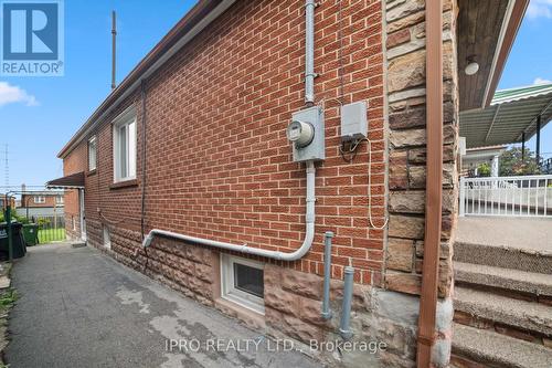 6 Kirknewton Road N, Toronto (Caledonia-Fairbank), ON - Outdoor With Exterior