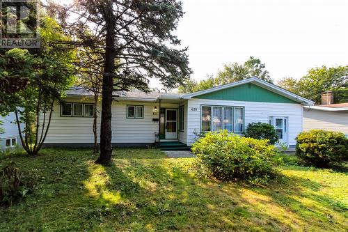 635 Topsail Road, St John'S, NL - Outdoor With Facade