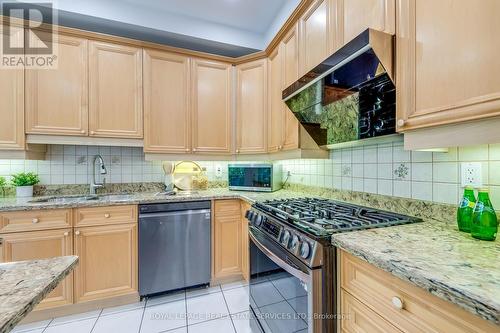 10 - 2303 Hill Ridge Court, Oakville, ON - Indoor Photo Showing Kitchen With Double Sink