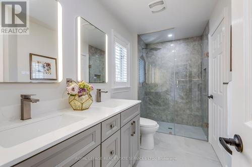 10 - 2303 Hill Ridge Court, Oakville (West Oak Trails), ON - Indoor Photo Showing Bathroom