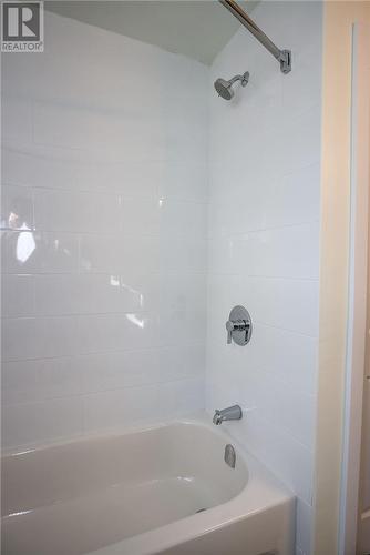 128 Dufferin Street, Sudbury, ON - Indoor Photo Showing Bathroom