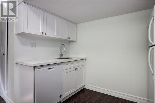 128 Dufferin Street, Sudbury, ON - Indoor Photo Showing Laundry Room