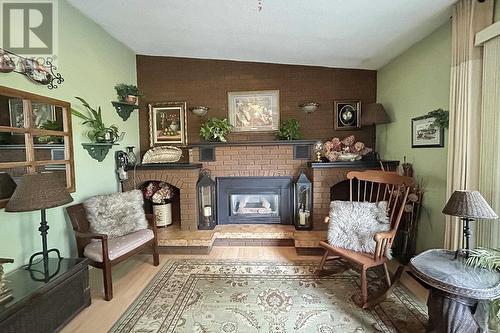 29 Caddy Ave, Sault Ste. Marie, ON - Indoor With Fireplace