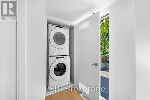 105 - 430 Roncesvalles Avenue, Toronto (Roncesvalles), ON - Indoor Photo Showing Laundry Room