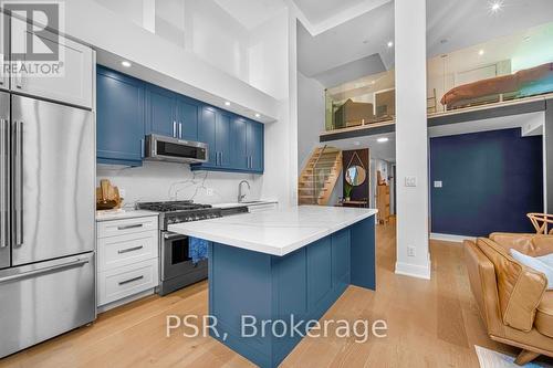 105 - 430 Roncesvalles Avenue, Toronto (Roncesvalles), ON - Indoor Photo Showing Kitchen With Upgraded Kitchen