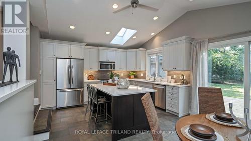 Bright kitchen with skylight - 985 Colborne Street, London, ON - Indoor Photo Showing Kitchen With Upgraded Kitchen