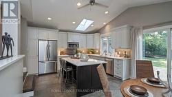 Bright kitchen with skylight - 