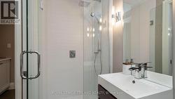 3 piece bath on main - 