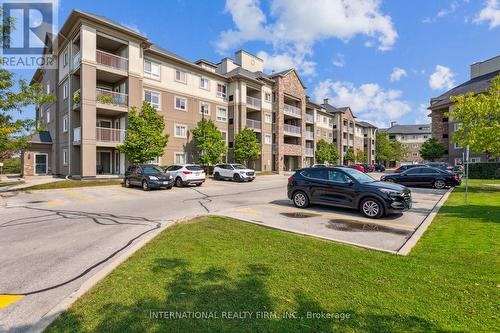 2113 - 6 Dayspring Circle, Brampton (Goreway Drive Corridor), ON - Outdoor With Balcony With Facade