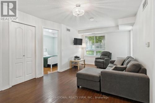 2113 - 6 Dayspring Circle, Brampton, ON - Indoor Photo Showing Living Room