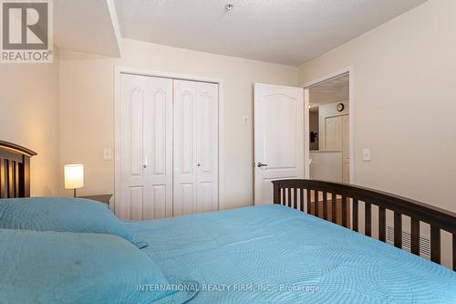 2113 - 6 Dayspring Circle, Brampton, ON - Indoor Photo Showing Bedroom