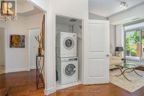 102 - 900 Mount Pleasant Road, Toronto (Mount Pleasant West), ON - Indoor Photo Showing Laundry Room