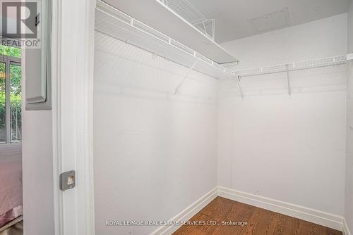 102 - 900 Mount Pleasant Road, Toronto, ON - Indoor With Storage