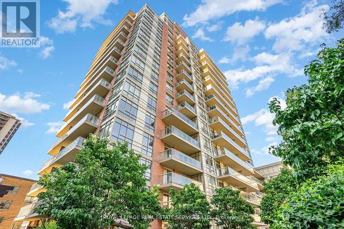 102 - 900 Mount Pleasant Road, Toronto, ON - Outdoor