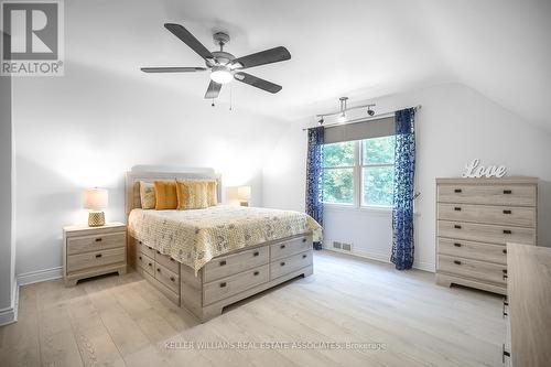 2138 Russett Road, Mississauga, ON - Indoor Photo Showing Bedroom