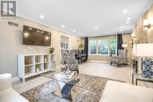 2138 Russett Road, Mississauga (Lakeview), ON - Indoor Photo Showing Living Room