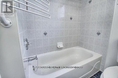 4 Cape Verde Way, Vaughan, ON - Indoor Photo Showing Bathroom