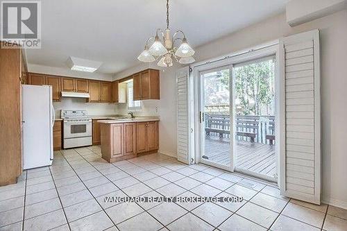 4 Cape Verde Way, Vaughan, ON - Indoor Photo Showing Kitchen