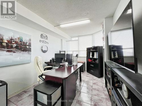 2608 - 1300 Islington Avenue, Toronto, ON - Indoor Photo Showing Office