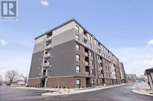 11870 Tecumseh Road East Unit# 305, Tecumseh, ON - Outdoor