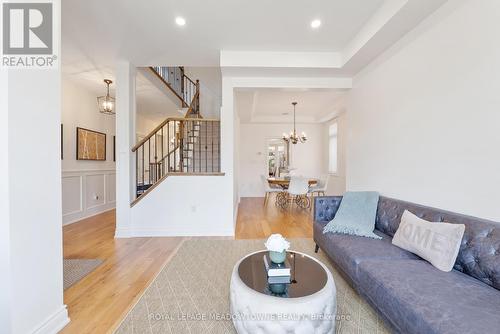 16 Edmonton Street, Brampton (Bram West), ON - Indoor Photo Showing Living Room