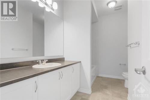 1017 Manege Street, Ottawa, ON - Indoor Photo Showing Bathroom