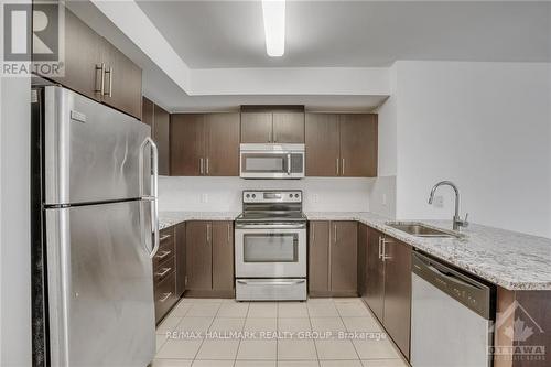 802 - 242 Rideau Street, Ottawa, ON - Indoor Photo Showing Kitchen With Stainless Steel Kitchen