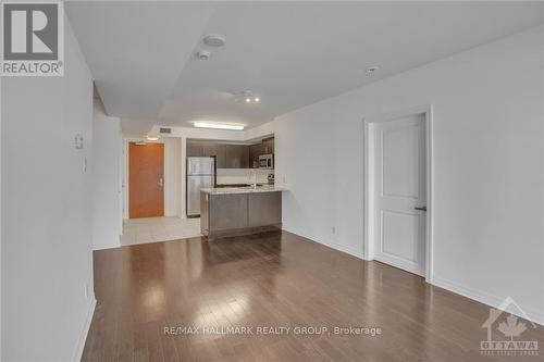 802 - 242 Rideau Street, Ottawa, ON - Indoor Photo Showing Kitchen