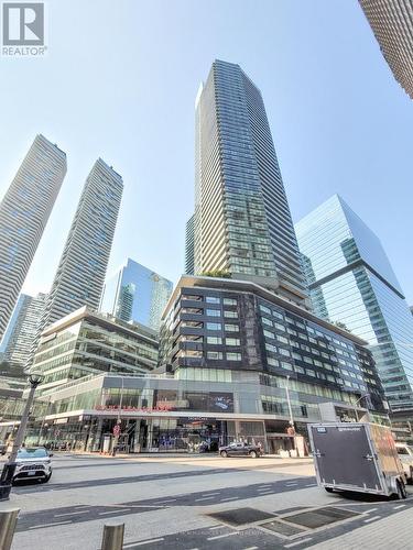 3809 - 55 Bremner Boulevard, Toronto (Waterfront Communities), ON - Outdoor