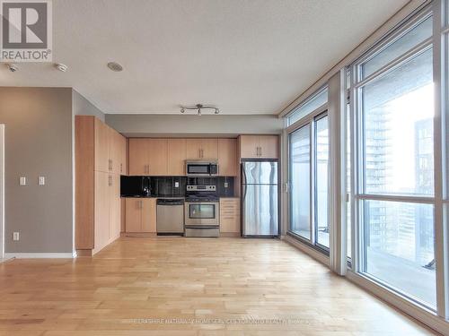 3809 - 55 Bremner Boulevard, Toronto (Waterfront Communities), ON - Indoor Photo Showing Kitchen