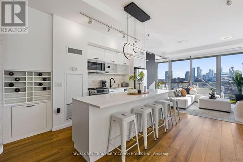 Ph9 - 32 Trolley Crescent, Toronto, ON - Indoor Photo Showing Kitchen