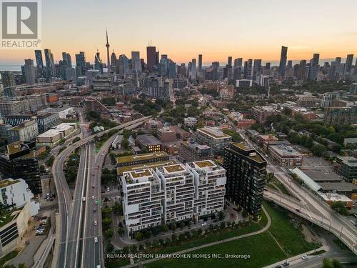 Ph9 - 32 Trolley Crescent, Toronto, ON - Outdoor With View