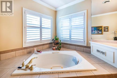 20 Andrew Street, Clarington (Newcastle), ON - Indoor Photo Showing Bathroom