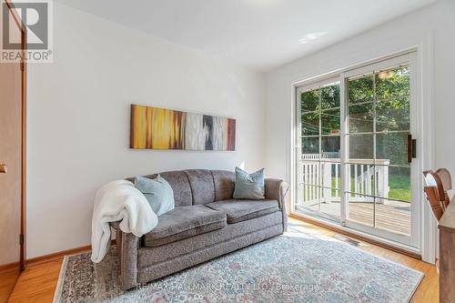 461 Cromwell Avenue, Oshawa (Vanier), ON - Indoor Photo Showing Living Room