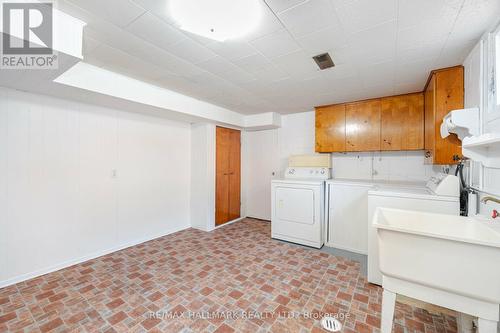 461 Cromwell Avenue, Oshawa (Vanier), ON - Indoor Photo Showing Laundry Room